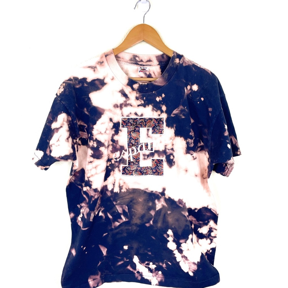 90s Embroidered Espanol  essentials Tee